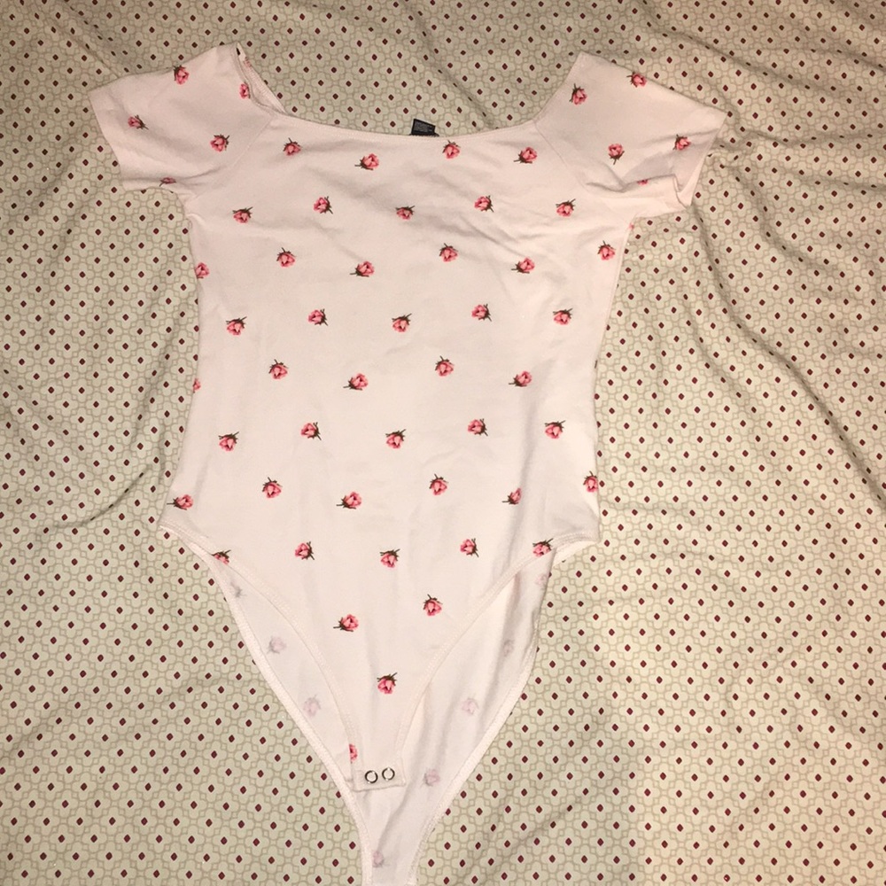 New ! Floral bodysuit